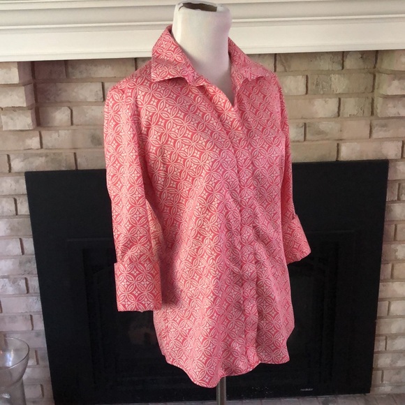 Talbots Pink Geometric Pattern Wrinkle Resistant Button Down Shirt size 8 - Picture 10 of 13